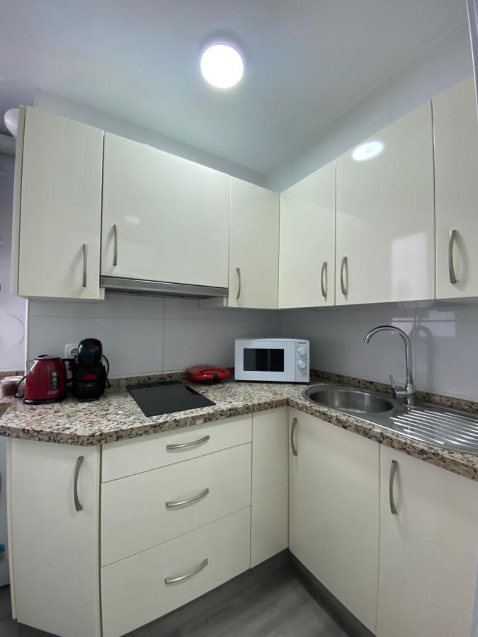 Apartmán Piso Junto Al Hospital Macarena Sevilla Exteriér fotografie