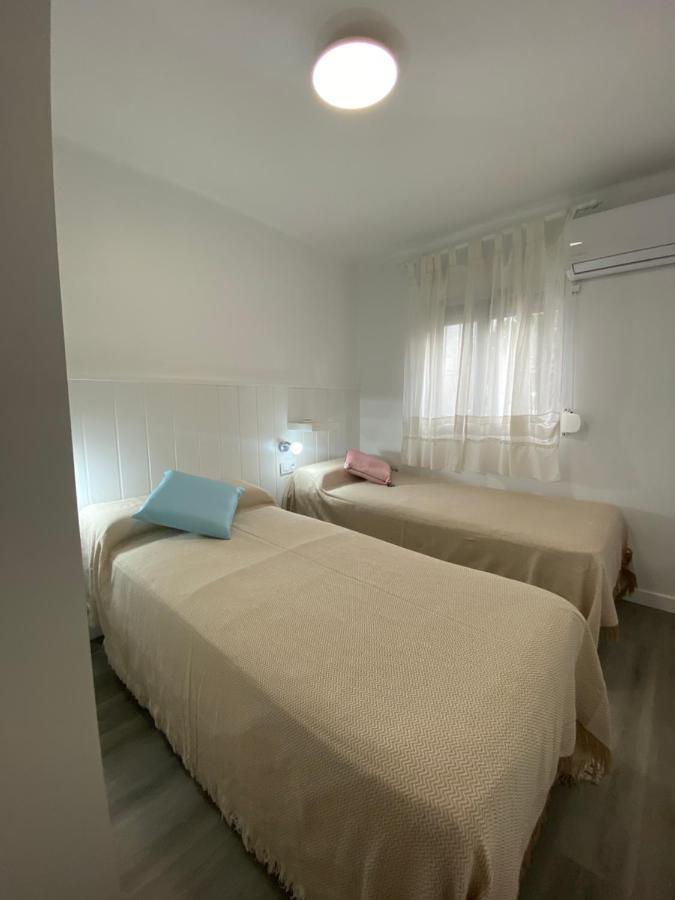 Apartmán Piso Junto Al Hospital Macarena Sevilla Exteriér fotografie